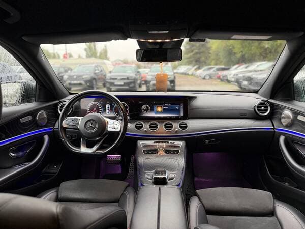 2019 Mercedes E 220 — Miniatură 7