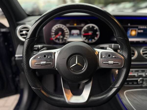 2019 Mercedes E 220 — Miniatură 8