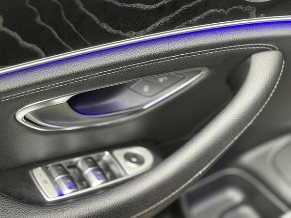 2019 Mercedes E 220 — Miniatură 14