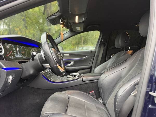 2019 Mercedes E 220 — Miniatură 5