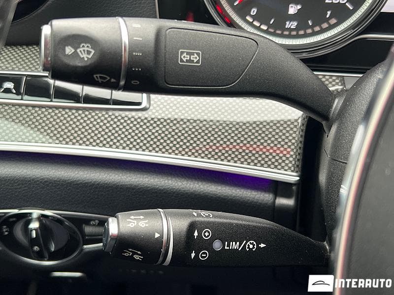 Mercedes E 220 2017 — Миниатюра 16
