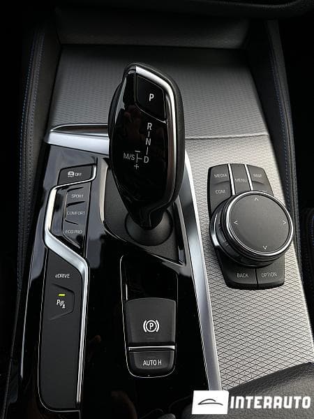 2018 BMW 530e — Miniatură 15