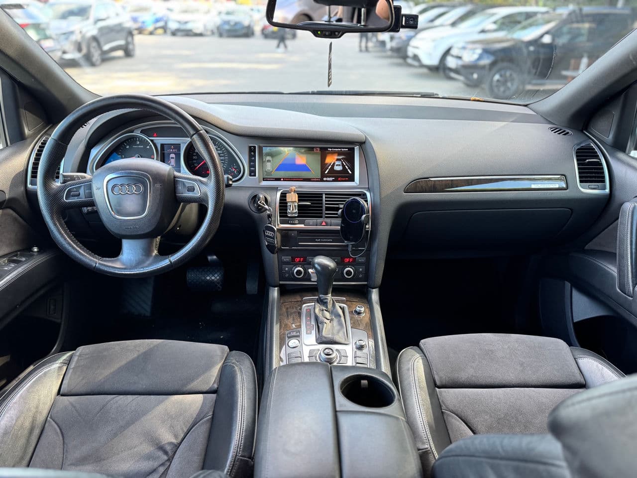 Audi Q7 2010 — Миниатюра 16