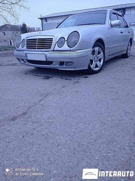 1996 Mercedes E 280 — Miniatură 2