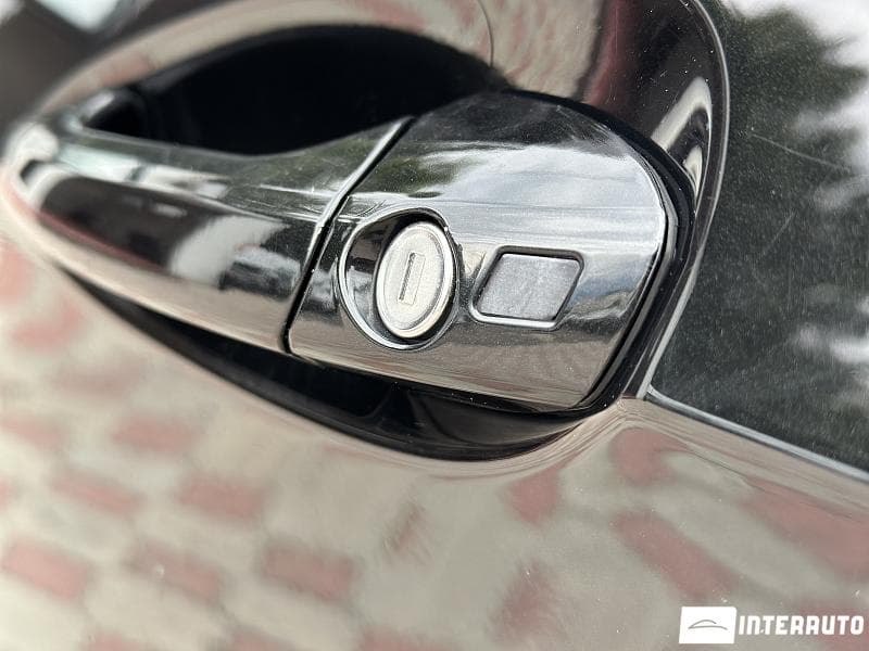 Mercedes E 200 2013 — Миниатюра 5