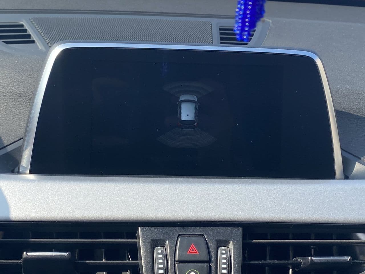BMW X1 1.6D 2019 — Миниатюра 12