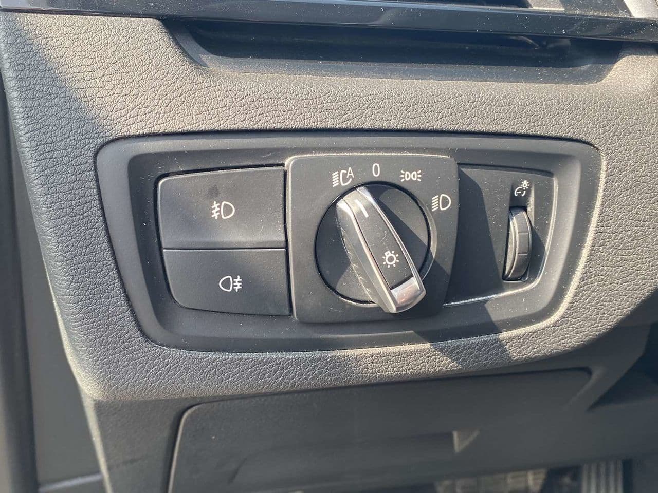 BMW X1 1.6D 2019 — Миниатюра 15
