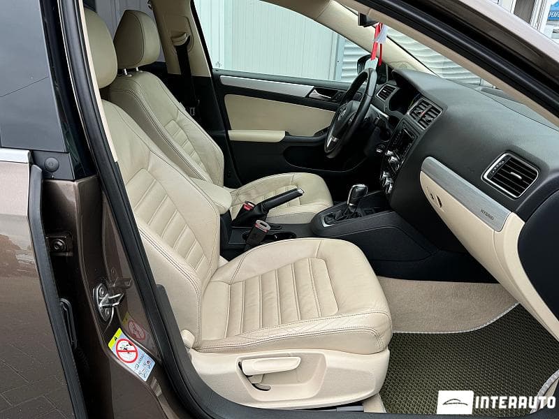 Volkswagen Jetta 2013 — Миниатюра 13