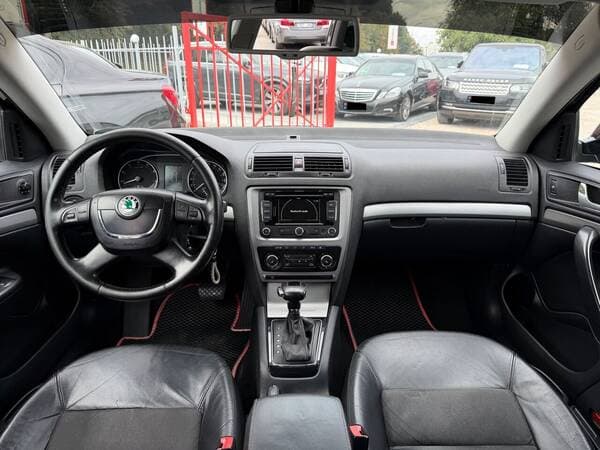 2009 Skoda Octavia — Miniatură 7