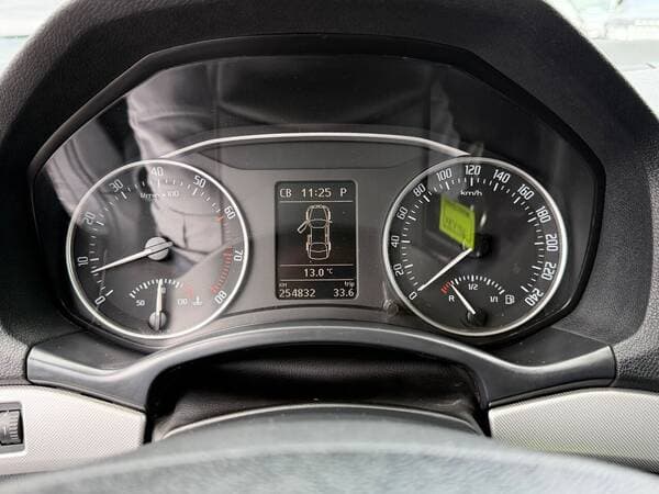 2009 Skoda Octavia — Miniatură 9