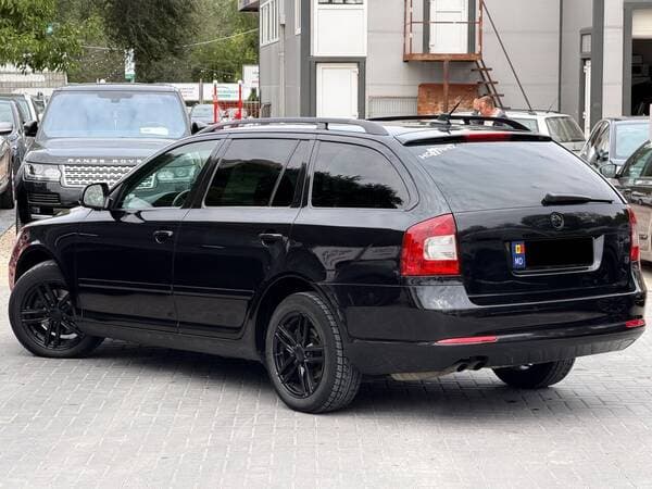 2009 Skoda Octavia — Miniatură 3