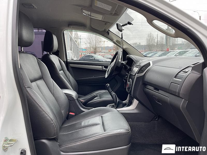 2014 Isuzu D-Max — Miniatură 17