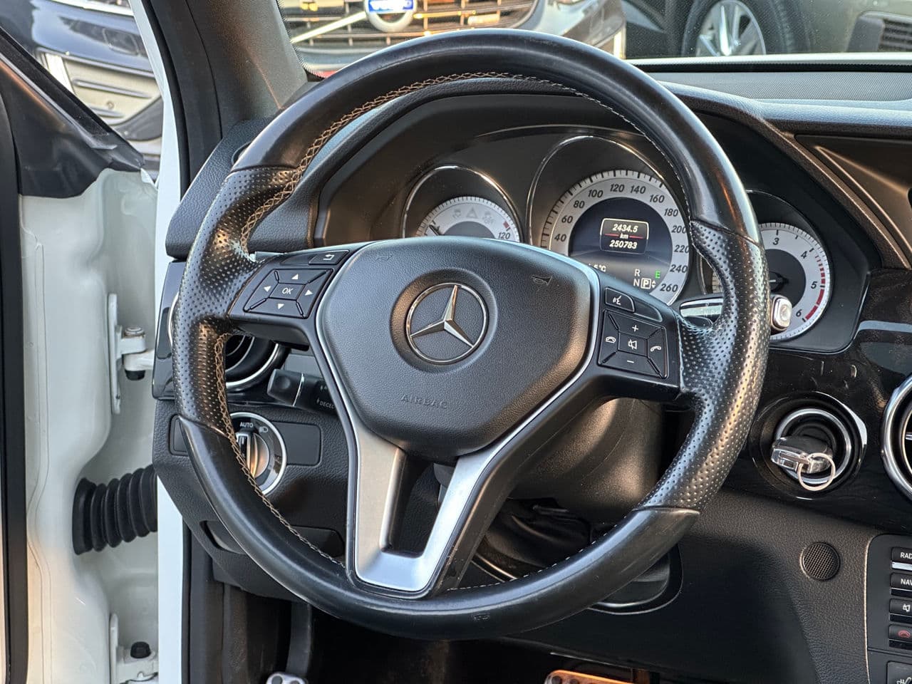 2014 Mercedes GLK 250 — Miniatură 7