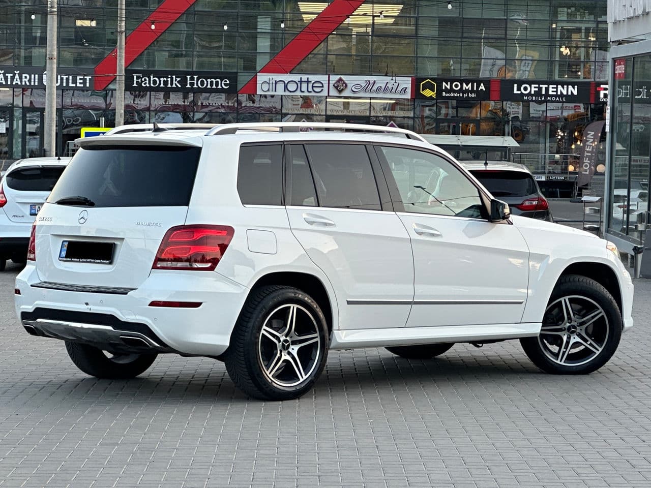 2014 Mercedes GLK 250 — Miniatură 3