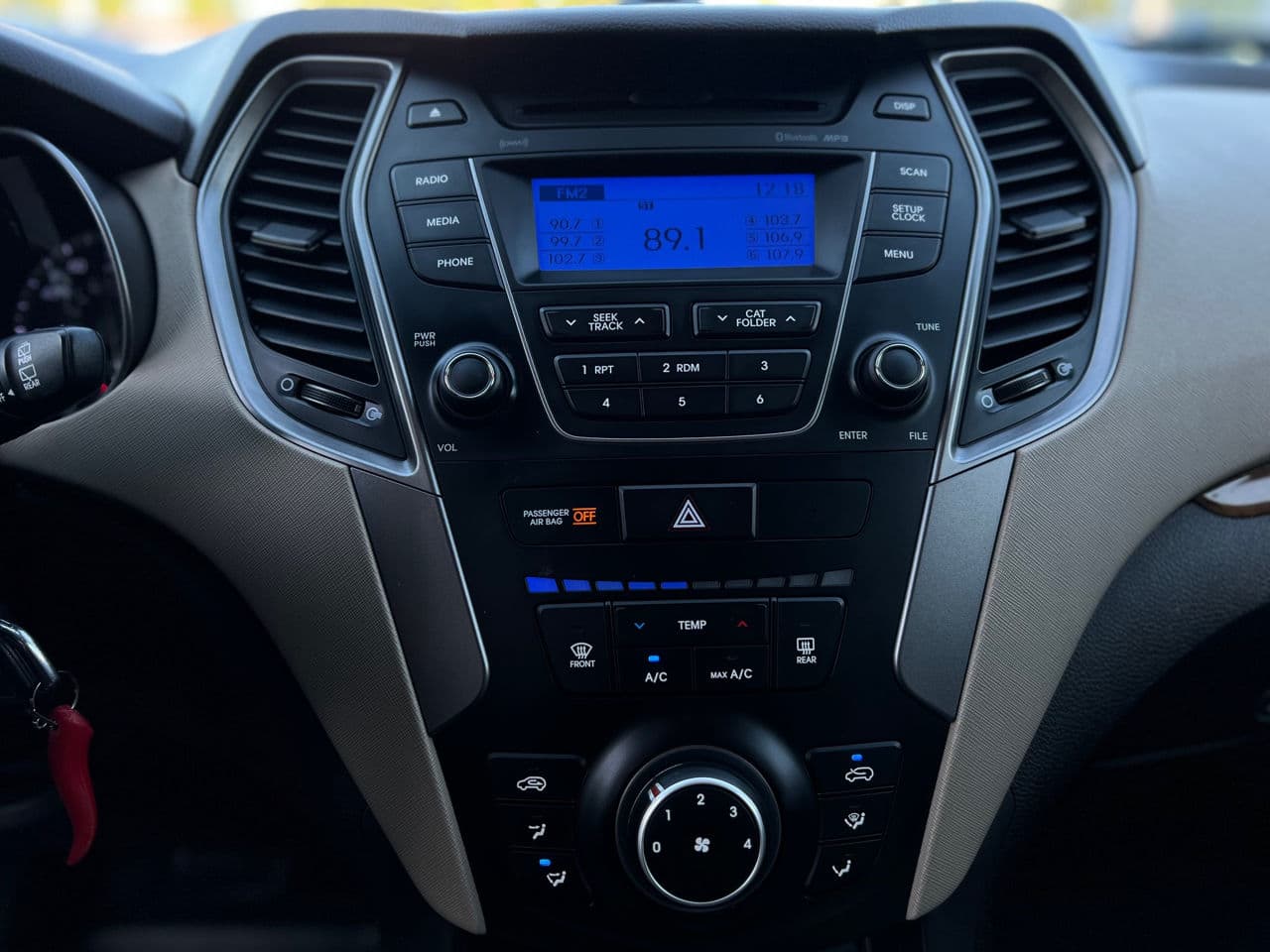 Hyundai Santa Fe 2015 — Миниатюра 10