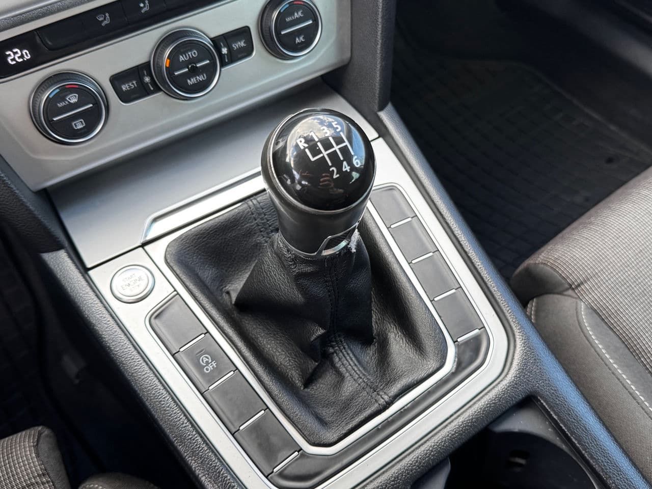 Volkswagen Passat 2015 — Миниатюра 12