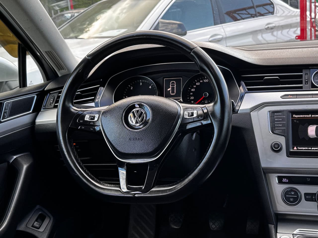 Volkswagen Passat 2015 — Миниатюра 8
