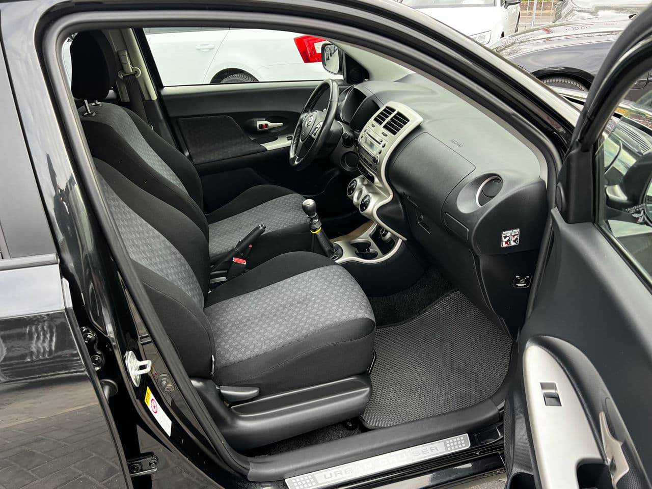 2009 Toyota Urban Cruiser — Miniatură 9