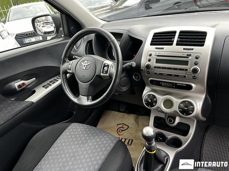 2009 Toyota Urban Cruiser — Miniatură 6