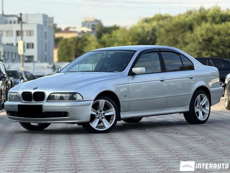 BMW 525