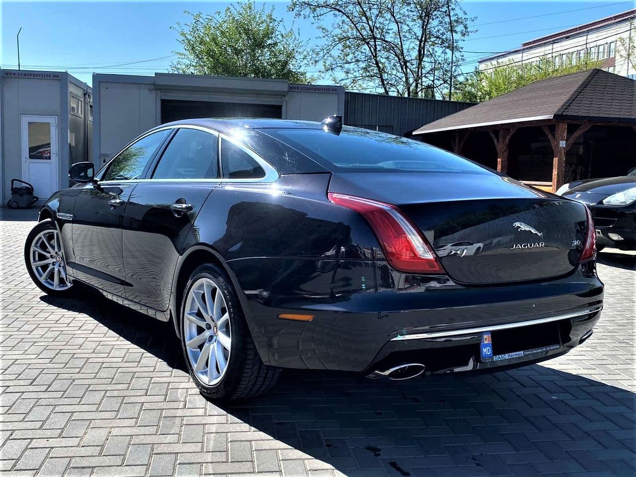 Jaguar XJ 2015 — Миниатюра 4
