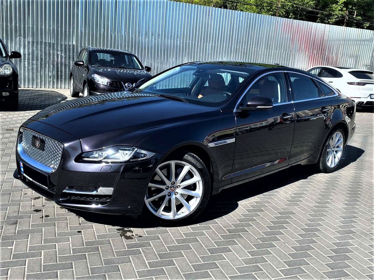 Jaguar XJ 2015 — Миниатюра 3