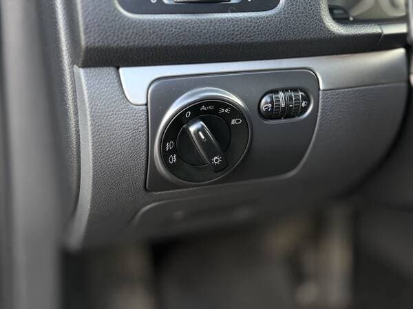 2008 Volkswagen Golf — Miniatură 13