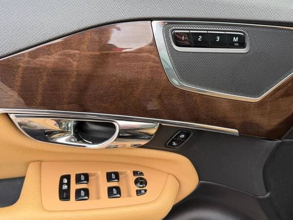 2015 Volvo XC 90 — Miniatură 16