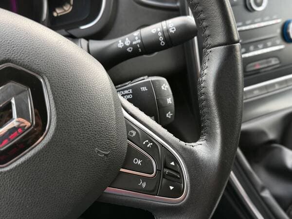 2017 Renault Scenic — Miniatură 9