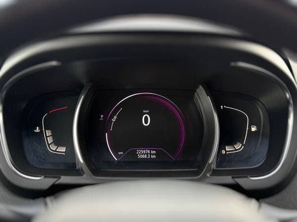 2017 Renault Scenic — Miniatură 11