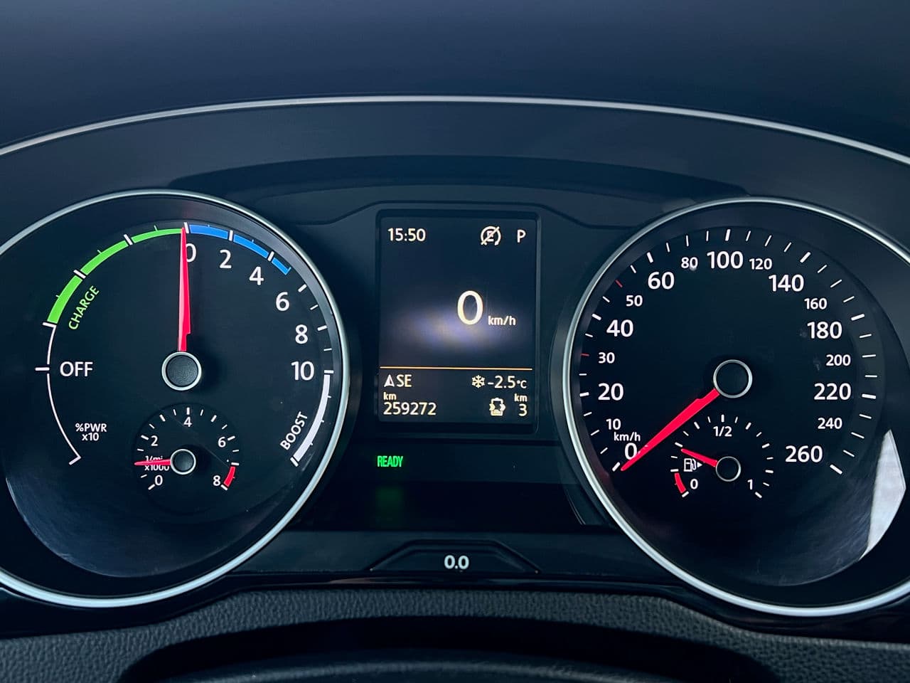 Volkswagen Passat GTE 2015 — Миниатюра 14