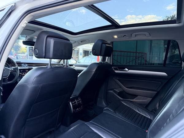 2015 Volkswagen Passat GTE — Miniatură 19