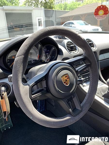 2020 Porsche Cayman GT4 — Miniatură 9