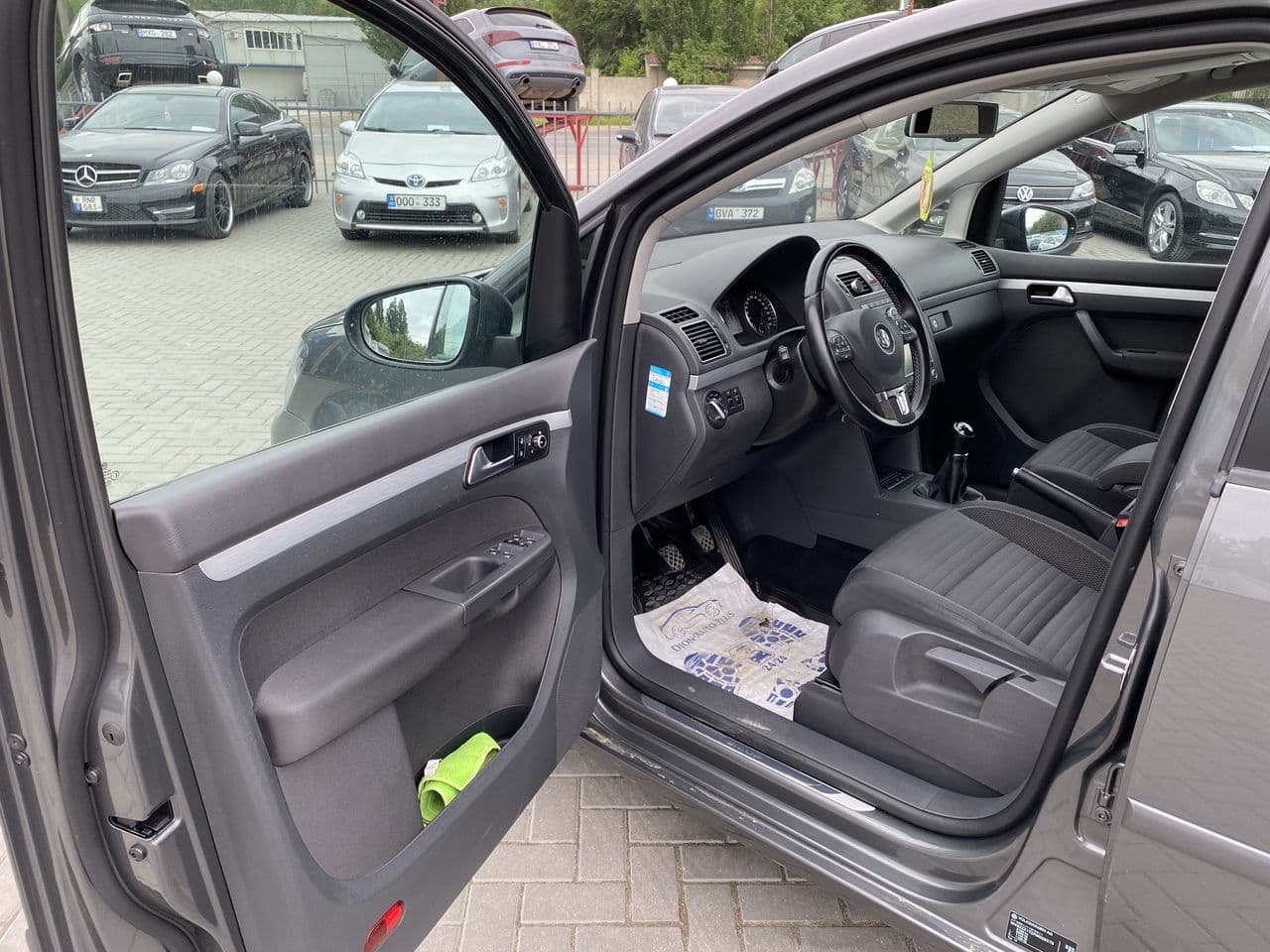 Volkswagen Touran 2014 — Миниатюра 9