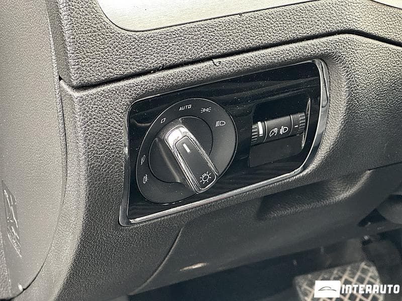 2014 Skoda Superb — Miniatură 17