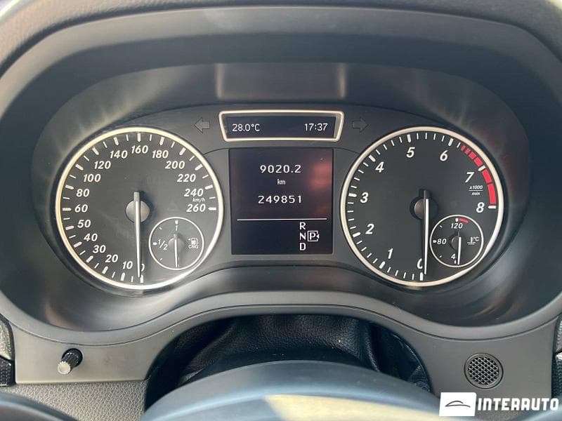 Mercedes B 200 2014 — Миниатюра 9
