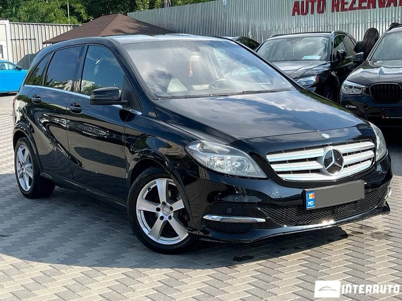Mercedes B 200
