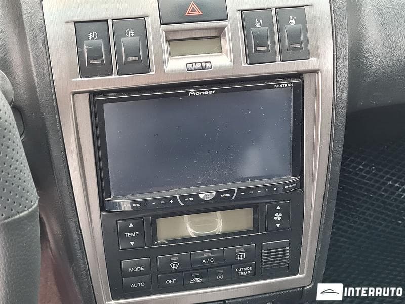 2012 Volkswagen Transporter — Miniatură 12