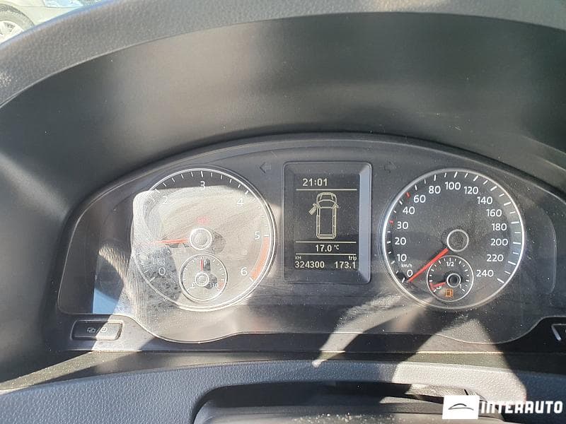 2012 Volkswagen Transporter — Miniatură 11