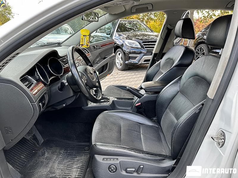 2011 Skoda Superb — Miniatură 5