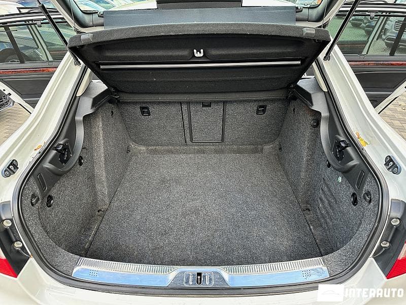 2011 Skoda Superb — Miniatură 20