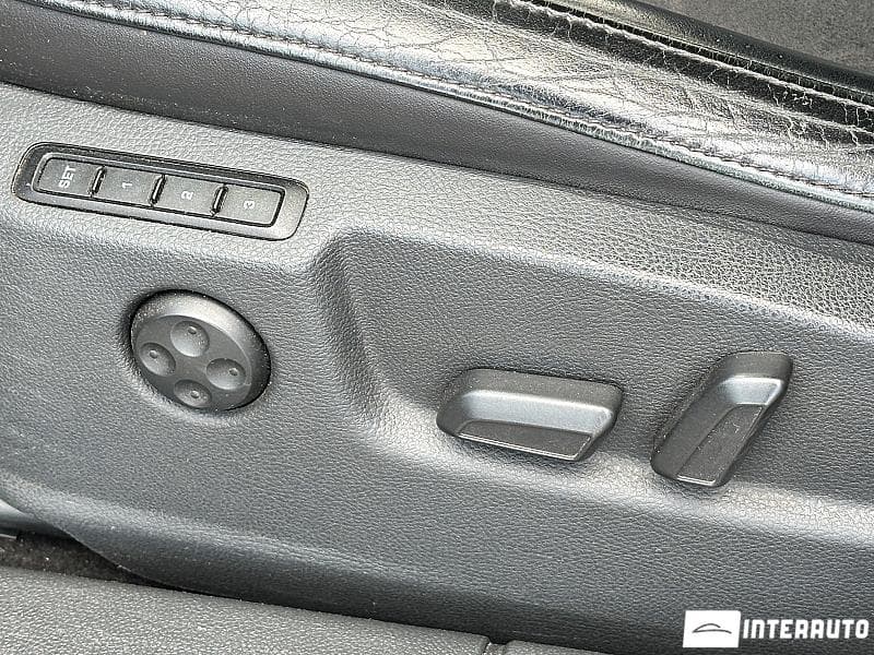 2011 Skoda Superb — Miniatură 18