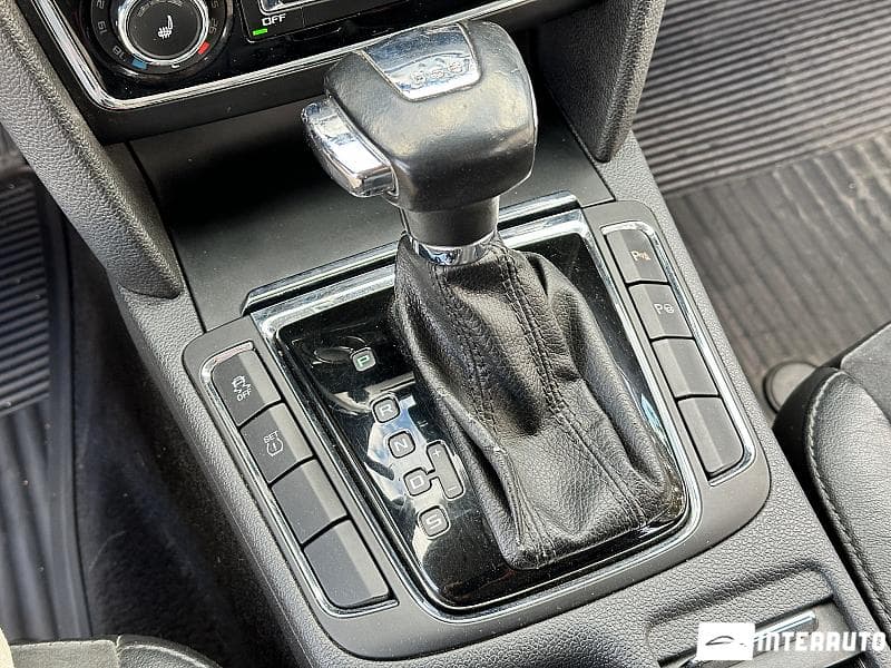 2011 Skoda Superb — Miniatură 14