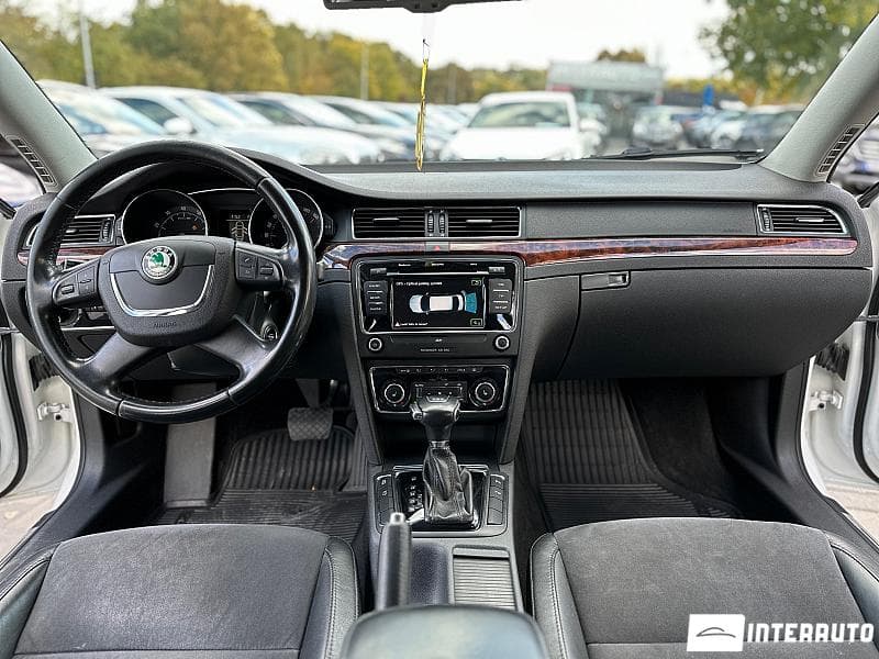 2011 Skoda Superb — Miniatură 7