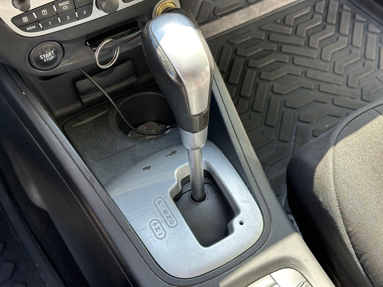 Renault Megane 2010 — Миниатюра 11