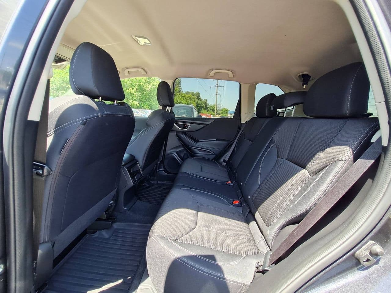 Subaru Forester 2018 — Миниатюра 12