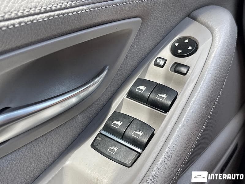 2011 BMW 528 — Miniatură 8