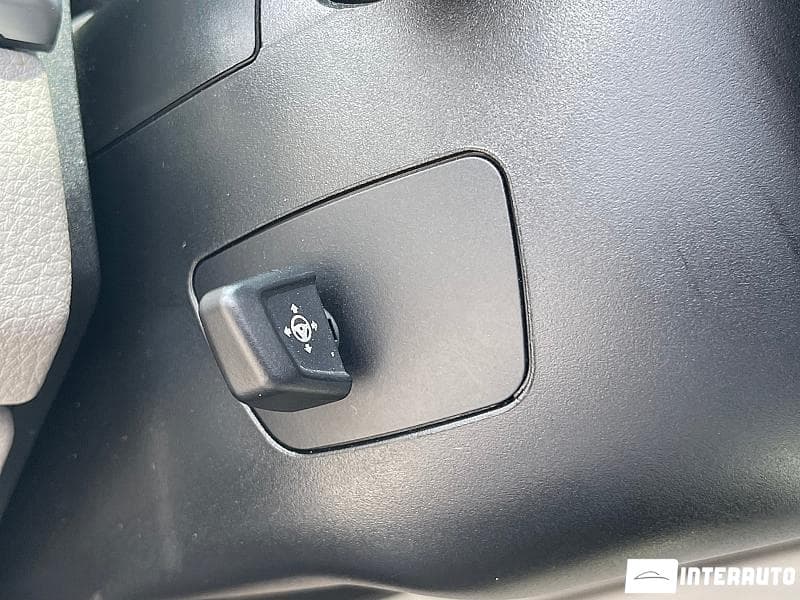 2011 BMW 528 — Miniatură 11