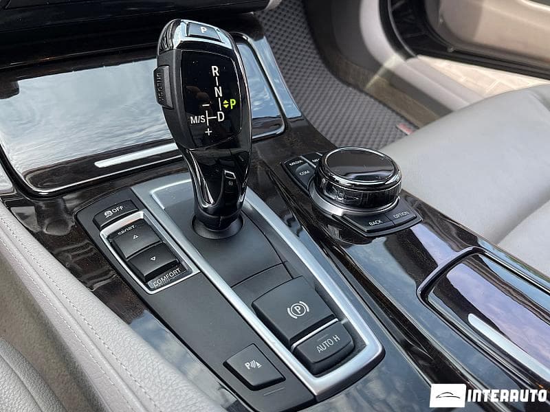 2011 BMW 528 — Miniatură 17