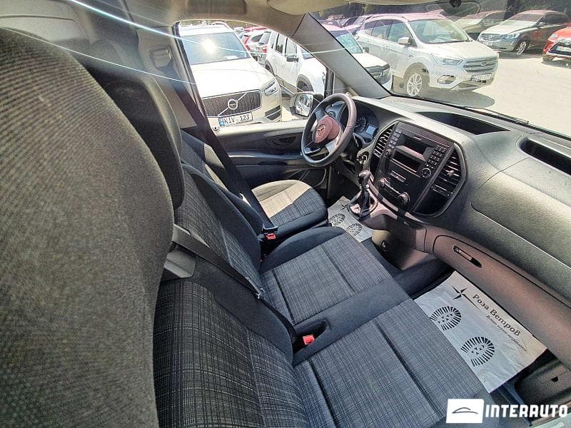 2015 Mercedes Vito — Miniatură 8